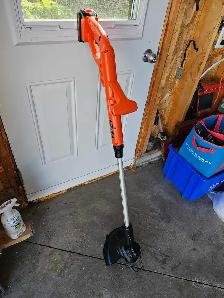 weed eater et souffleur Black and Decker a batterie 20 volts - Photo 4