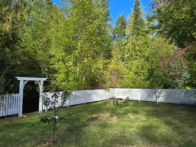 Custom  Built - picnic table, archway, gate, picket fence panels