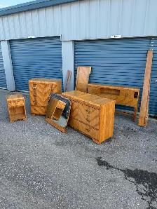 NICE WATERFALL BEDROOM SET