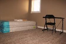 PRIVATE BEDROO  FOR RENTLOOKING FOR A FEMALE ROOMMATE - Photo 2