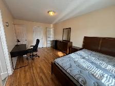 YORK UNIVERSITY VILLAGE - 1 master bedroom Female student only - Photo 5