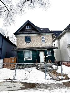 704 Sherbrook St. Investment! - Photo 2