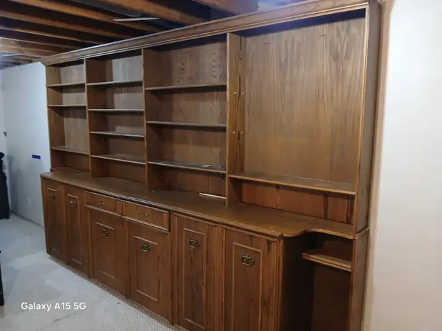 Wood wall unit bookcase (Free!)