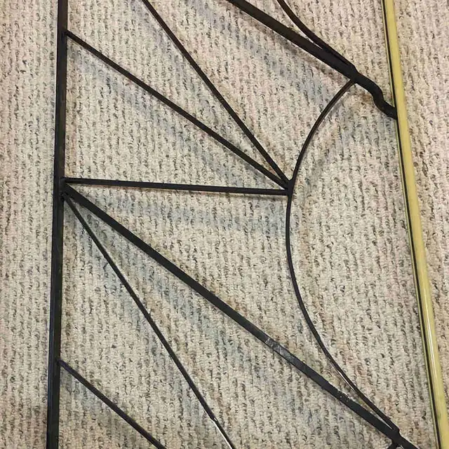 Iron bannister (indoor)