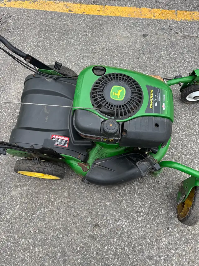 John Deere Lawnmower JS45