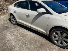 2011 Buick Lacrosse, 4 door sedan - Photo 2
