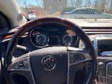 2011 Buick Lacrosse, 4 door sedan - Photo 9