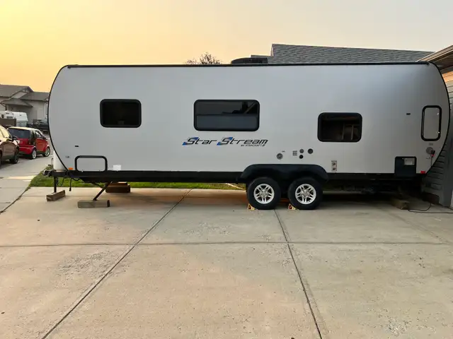 2009 Starcraft Star Stream SS24BH Travel Trailer