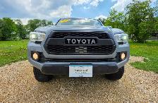 2018 Toyota Tacoma TRD 4x4 /NAV/GREAT CONDITION/ - Photo 5