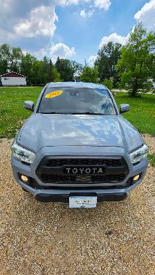 2018 Toyota Tacoma TRD 4x4 /NAV/GREAT CONDITION/ - Photo 6