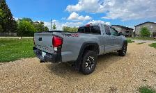 2018 Toyota Tacoma TRD 4x4 /NAV/GREAT CONDITION/ - Photo 14