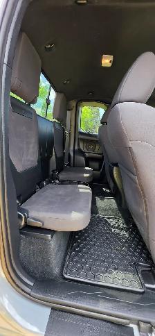 2018 Toyota Tacoma TRD 4x4 /NAV/GREAT CONDITION/ - Photo 23
