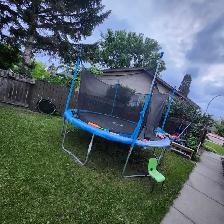 Trampoline with Safety Net - Photo 2