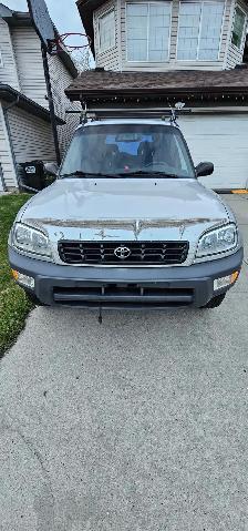 Toyota RAV4 AWD - Photo 4