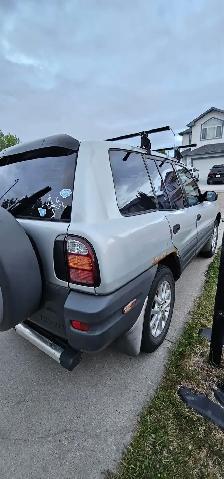 Toyota RAV4 AWD - Photo 5