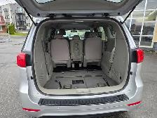 2016 Kia Sedona LX - Photo 7