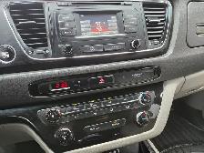 2016 Kia Sedona LX - Photo 20