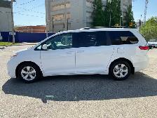 2017 Toyota Sienna LE 8-Passenger - BACK-UP CAM! PWR DOORS! 8 PA - Photo 4