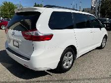 2017 Toyota Sienna LE 8-Passenger - BACK-UP CAM! PWR DOORS! 8 PA - Photo 7