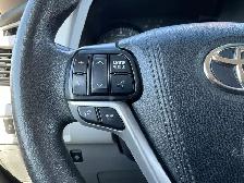 2017 Toyota Sienna LE 8-Passenger - BACK-UP CAM! PWR DOORS! 8 PA - Photo 20