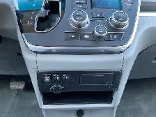 2017 Toyota Sienna LE 8-Passenger - BACK-UP CAM! PWR DOORS! 8 PA - Photo 23