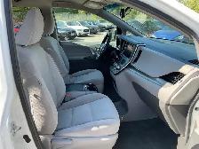 2017 Toyota Sienna LE 8-Passenger - BACK-UP CAM! PWR DOORS! 8 PA - Photo 26