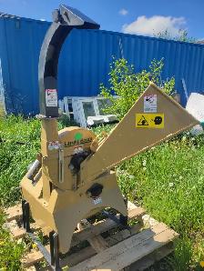 72' Lawnmower, 72' John Deere Blade, snow blower & wood chipper - Photo 8