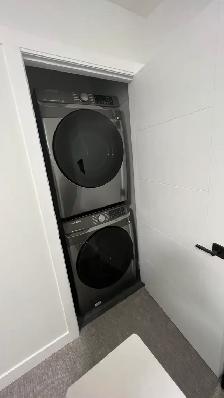 Private bedroom with attached washroom for rent - Photo 5