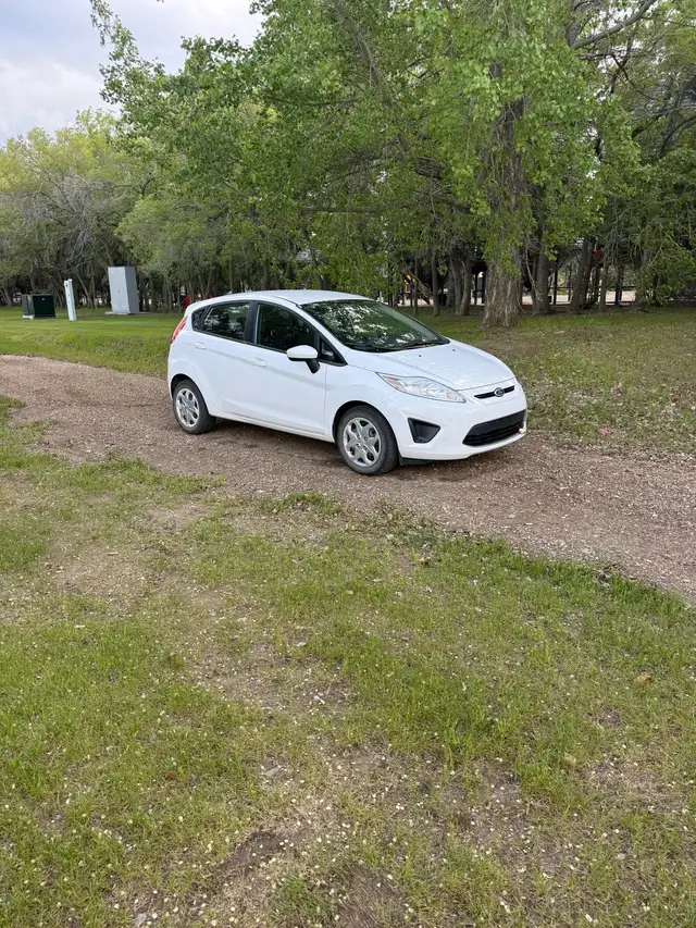 Ford Fiesta SE Hatchback