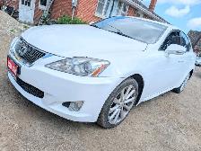 2010 Lexus IS 4dr Sdn Auto AWD | Heated seats! | Sun-roof! CER - Photo 2