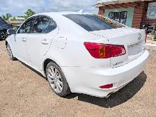 2010 Lexus IS 4dr Sdn Auto AWD | Heated seats! | Sun-roof! CER - Photo 5