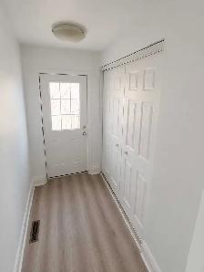 2 bedroom   den on rent - Photo 6