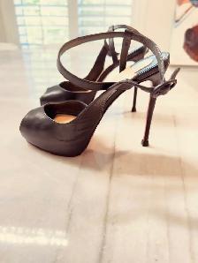 Louboutin Peep-Toe Shoes - Photo 2