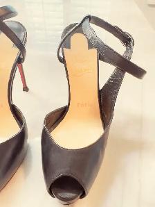 Louboutin Peep-Toe Shoes - Photo 3