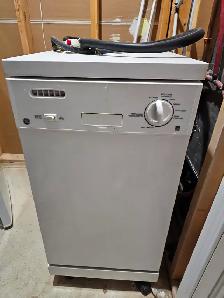 Mount Pleasant Appliance Sale - Photo 4