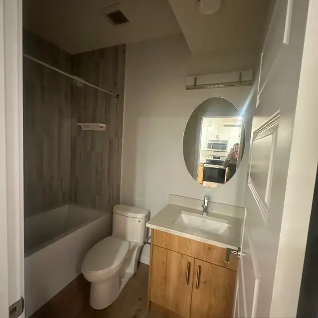 1 Bedroom Basement Apartment  – Keswick – 1100