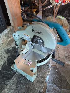 Makita LS1040 10-inch Compound Miter Saw