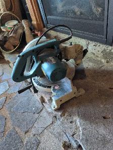Makita LS1040 10-inch Compound Miter Saw - Photo 3