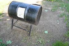 Baril 45 gallons avec suport feu de camp camping etc (Livraison)