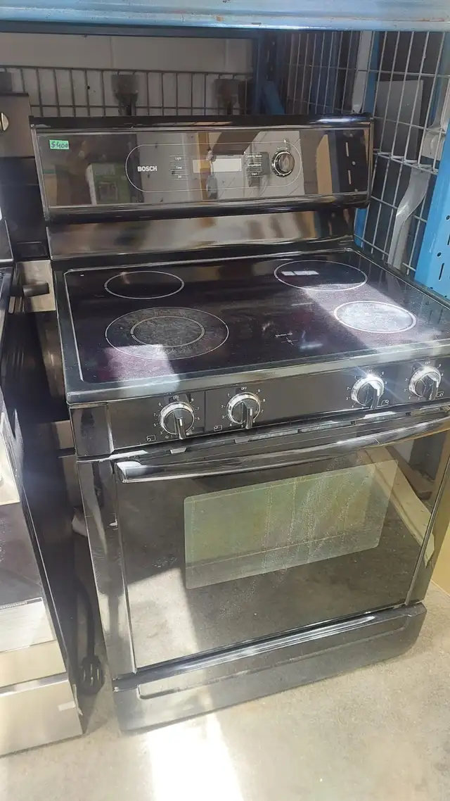 Stove - 30' Bosch Electric - Black - Used | Cheap Price sale