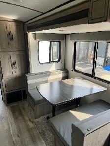 35 Foot Camper Trailer - Photo 9