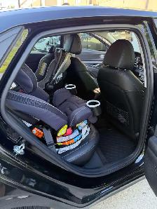 2023 Hyundai Elantra Luxury - Photo 8