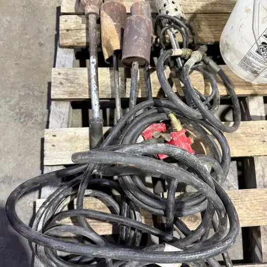 Industrial Blow Torch – Durable Flame Tool for Construction & Re