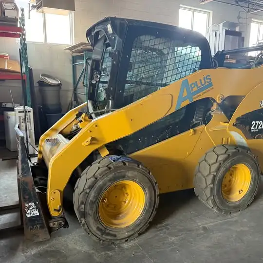 CAT skid steer
