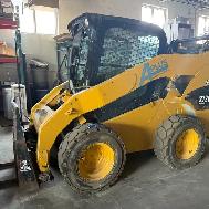 CAT skid steer