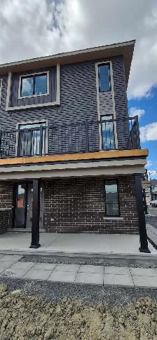 Townhome for Rent in Riversbend at Harmony, Barrhaven, Ottawa (B - Photo 9