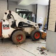 S250 skid steer loader