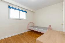 Furnished Room for Rent – Near York University (Keele Campus) - Photo 14