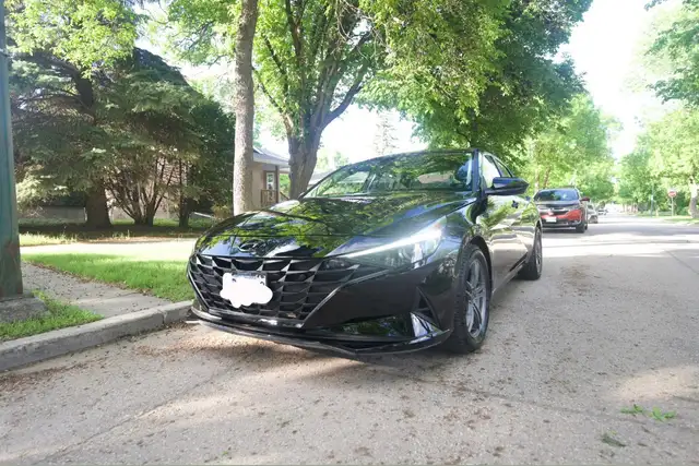 2021 Hyundai Elantra LOW KMs CLEAN TITLE