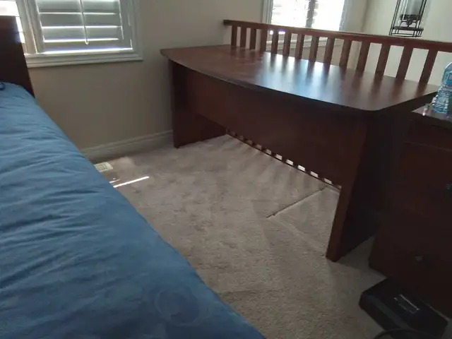 Desk Unit